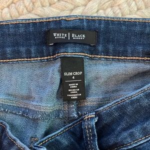 White House Black market skinny cropped jeans with frayed edge